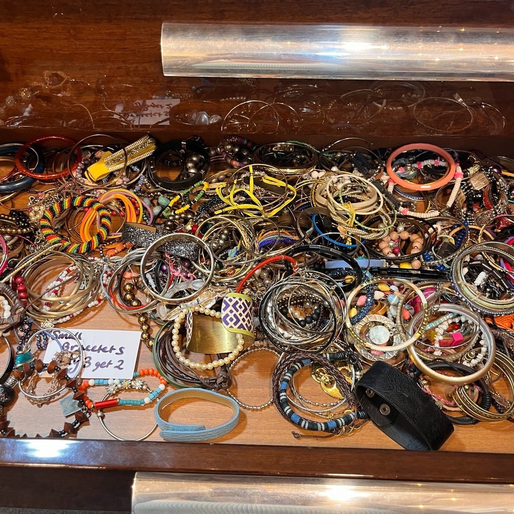 Jewelry/ Accessory Mix and Match Bundle - Picture 4 of 11